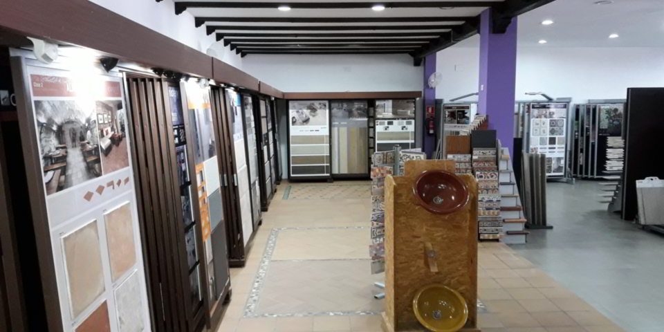 polvero-josele-exposicion-venta-material-construcción-000