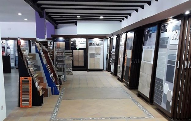 polvero-josele-platos-ducha-resina-piedra-001